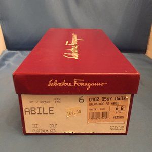 SALVATORRE FERRAGAMO ABILE WHITE SIZE 6B NWT NIB